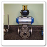Flanged L-port ball valve with actuator